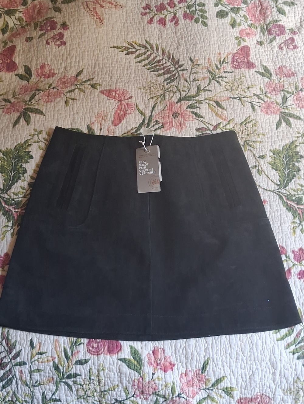 H&M Black Suede A-Line Mini Skirt with Front Pockets